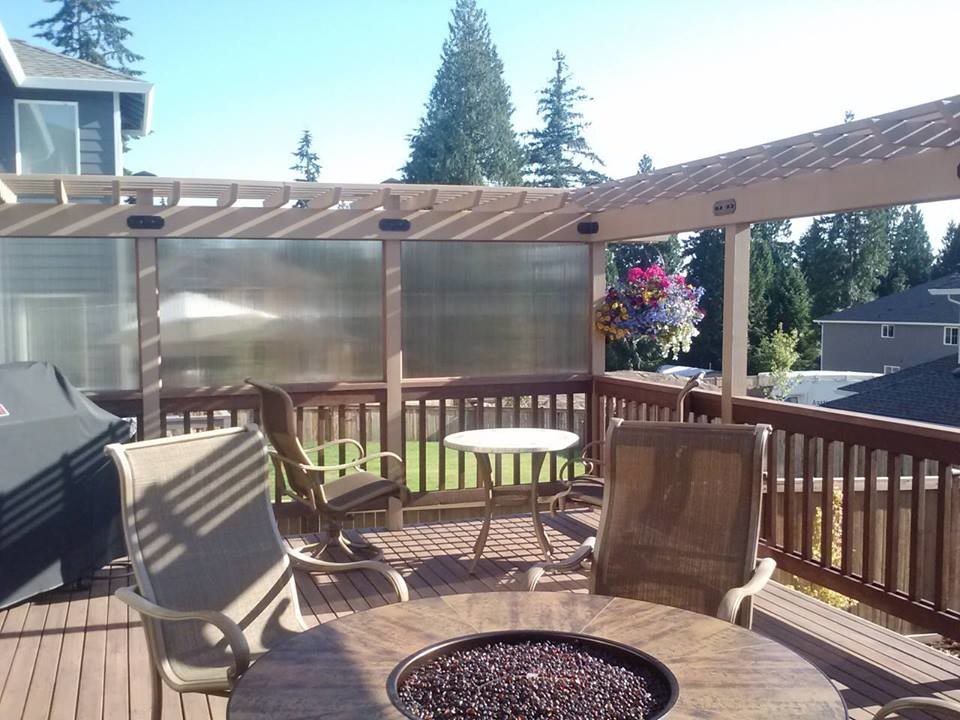 This is an example of a traditional deck in Seattle.