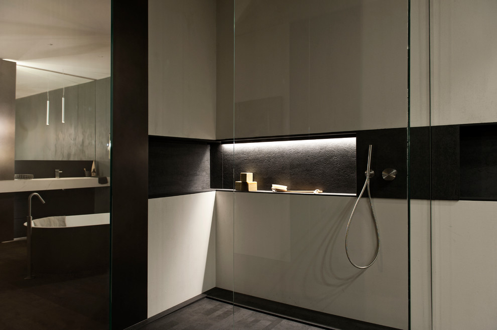 Inspiration for a contemporary bathroom in Sydney.