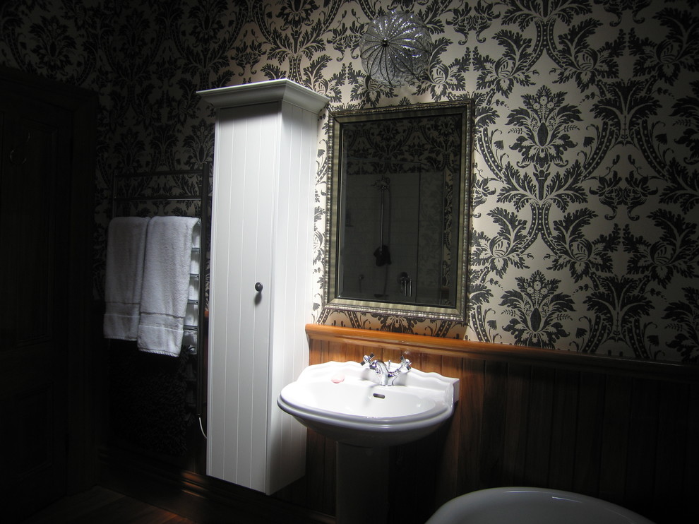 wallpaper and timber bathroom