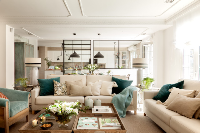 VIVIENDA CON TERRAZA EN VITORIA coastal-living-room