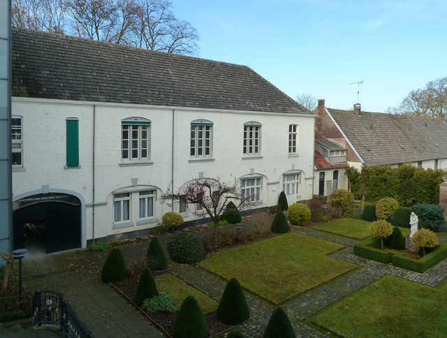 Kloster Blankenberg klassisk-hus-og-facade