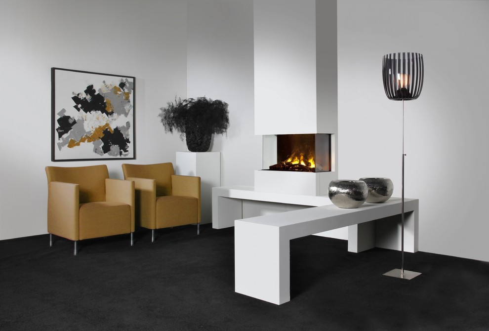 This is an example of a contemporary family room in Munich.