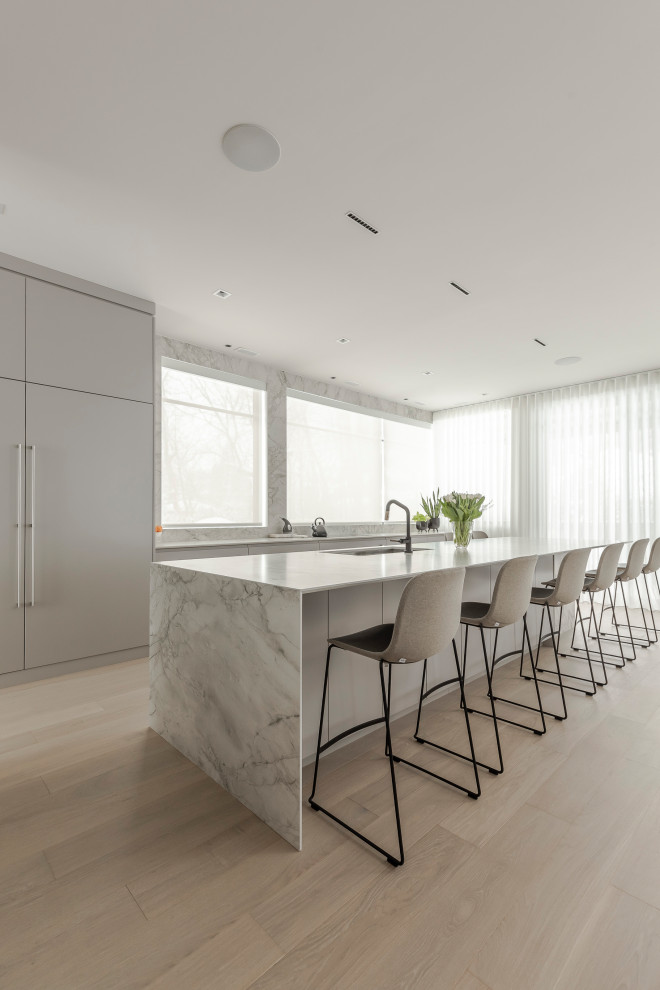 Home design - modern home design idea in Montreal