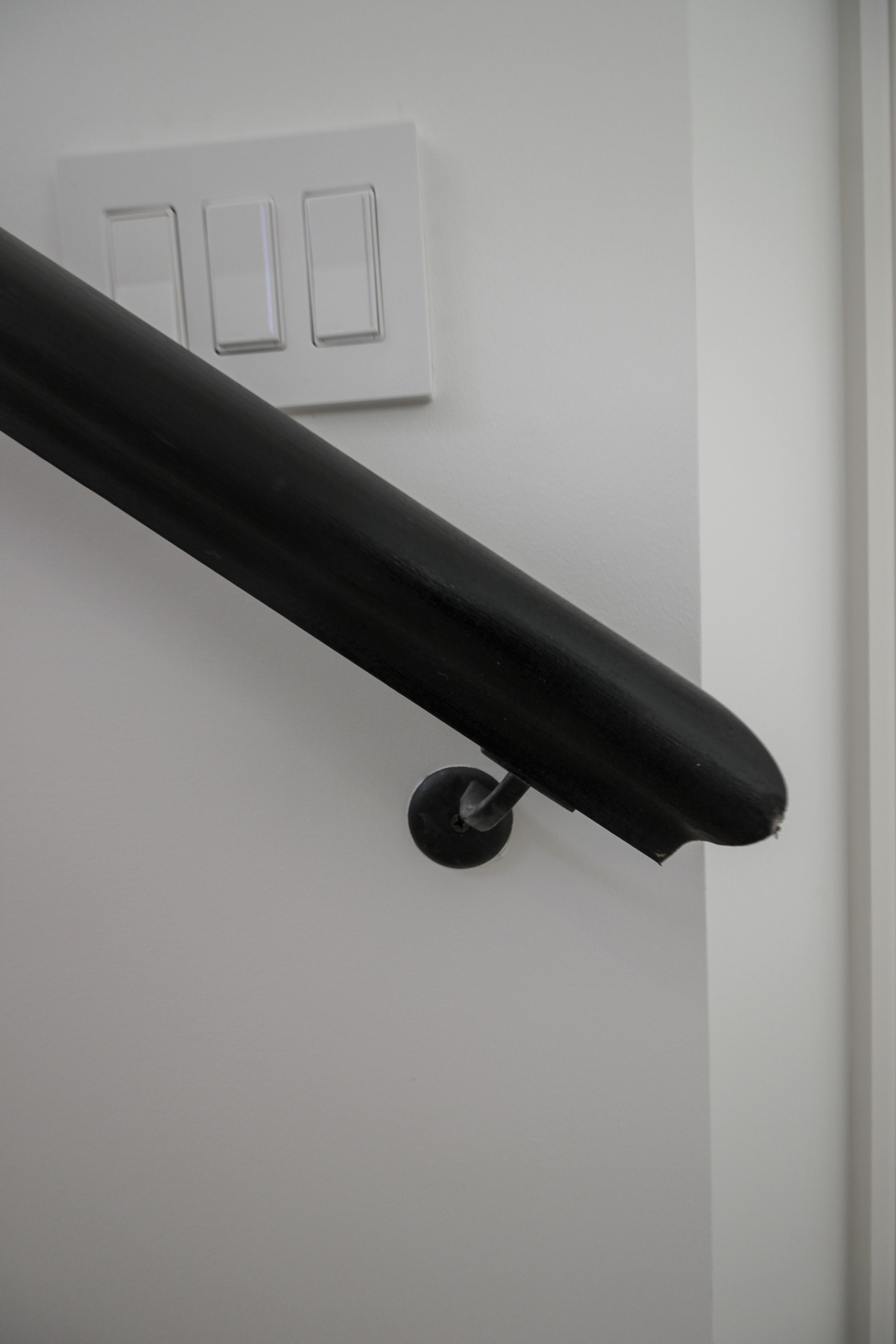 88_Clean & Modern Staircase, Arlington VA 22207