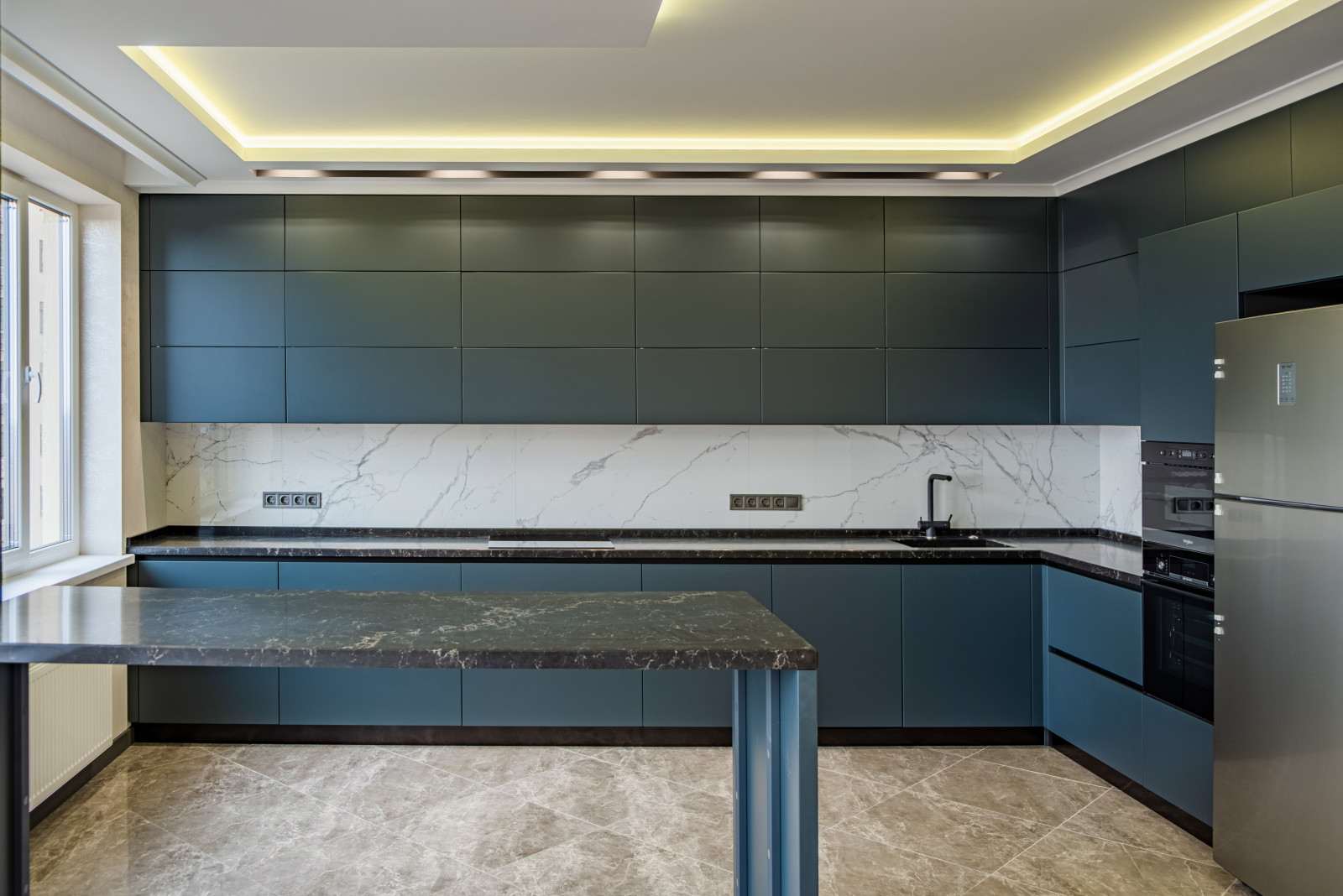 Комплексный ремонт трехкомнатной квартиры 93 м²