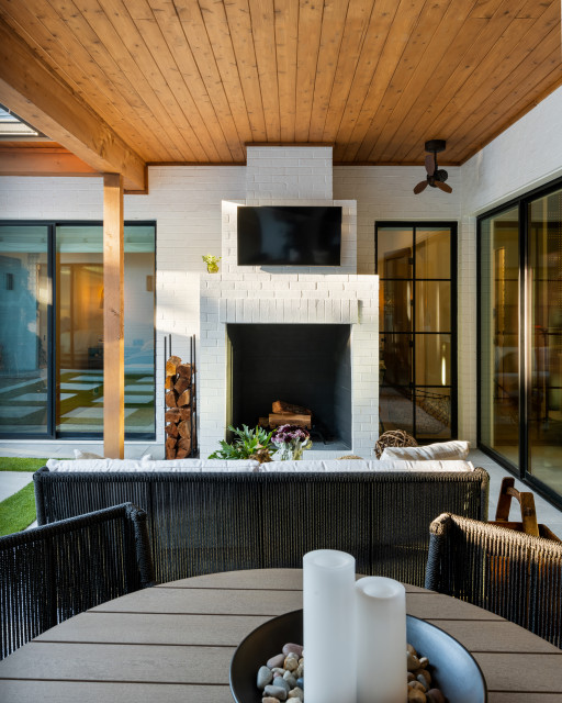 Tumbleweed Custom Home fusion-courtyard