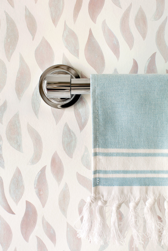 Bathroom - mid-sized transitional master bathroom idea in DC Metro with beige walls