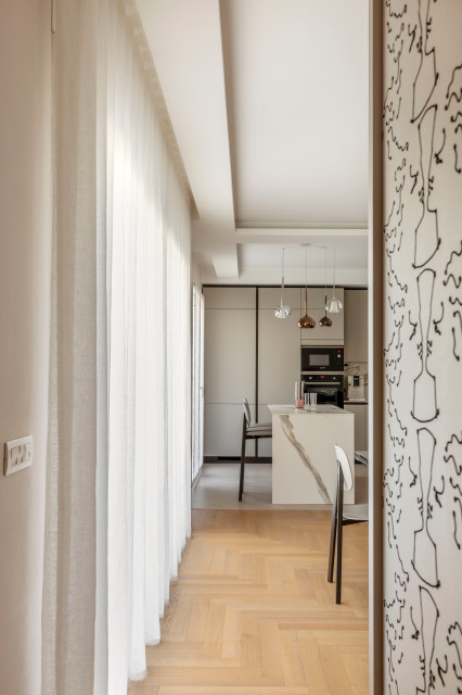 Appartamento contemporaneo di 149 mq contemporary-hallway-and-landing