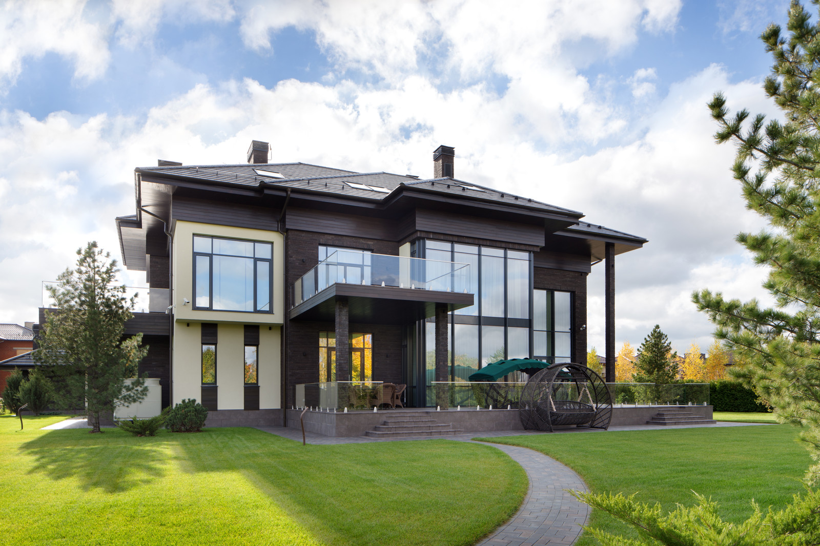 Загородный дом в посёлке Монтевиль - экстерьеры