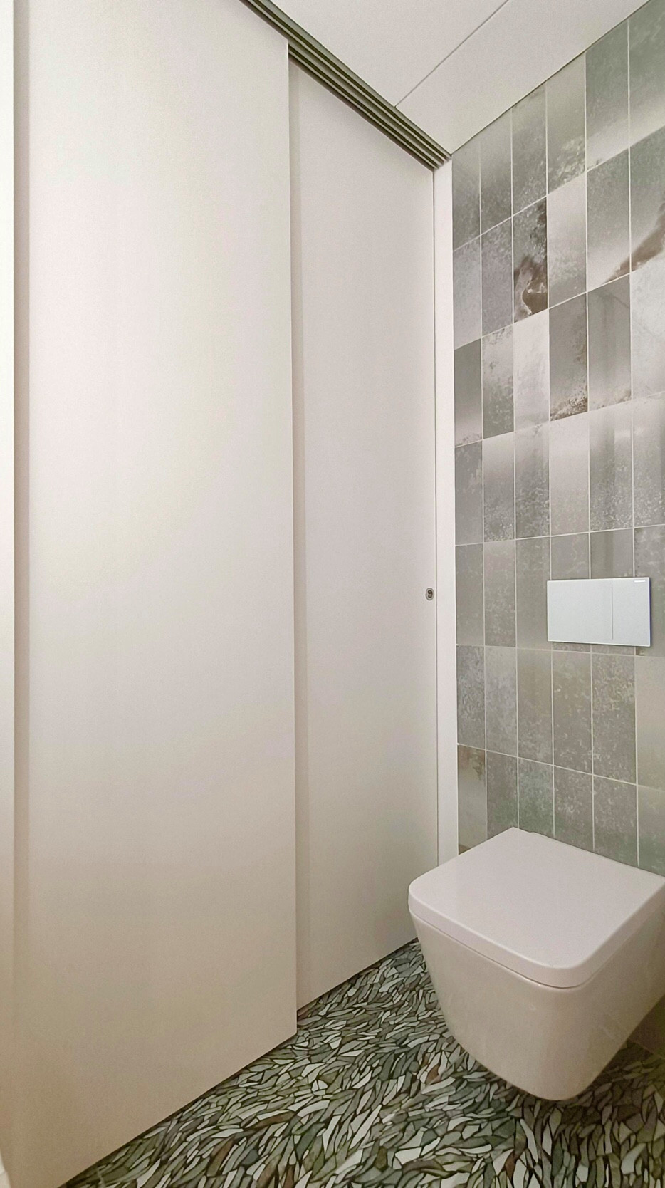 Bagno ospiti _La “casa diagonale”