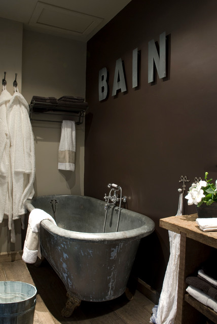 Maison D&eacute;co en Provence industrial-badezimmer