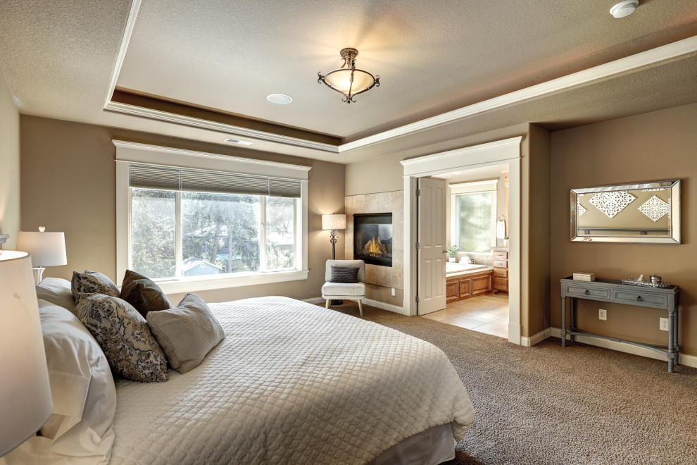 This is an example of a traditional bedroom in Portland.
