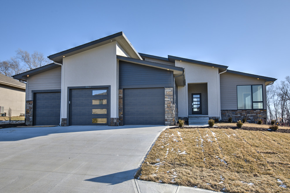 Boho Prairie Modern Exterior Omaha by Nathan Homes LLC Boho Prairie Modern Exterior Omaha by Nathan Homes LLC