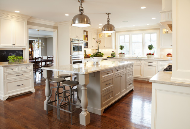 Open floor plan kitchen renovation american-traditional-kitchen
