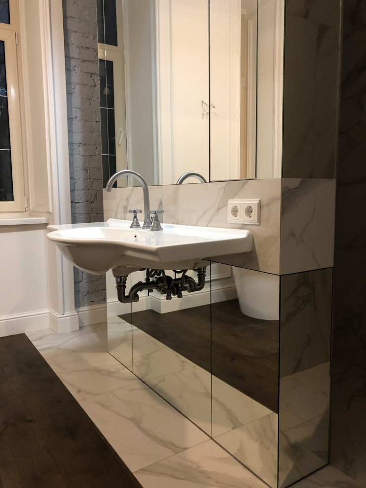 Зеркальное панно