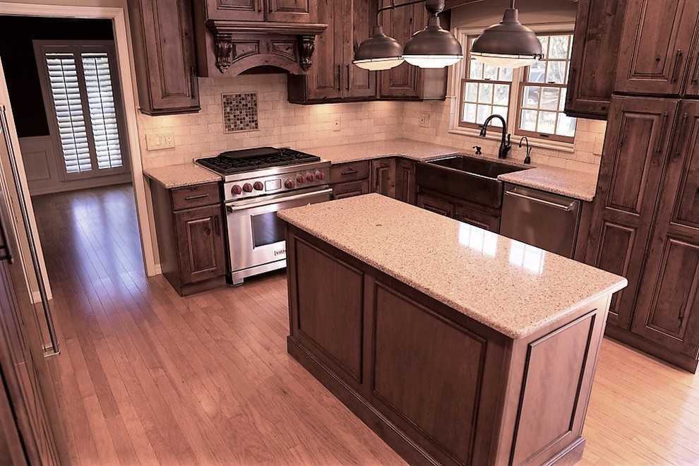 Example of a mountain style kitchen design in Orlando