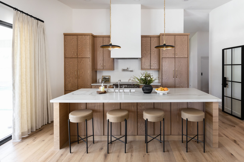 Transitional kitchen photo in Phoenix