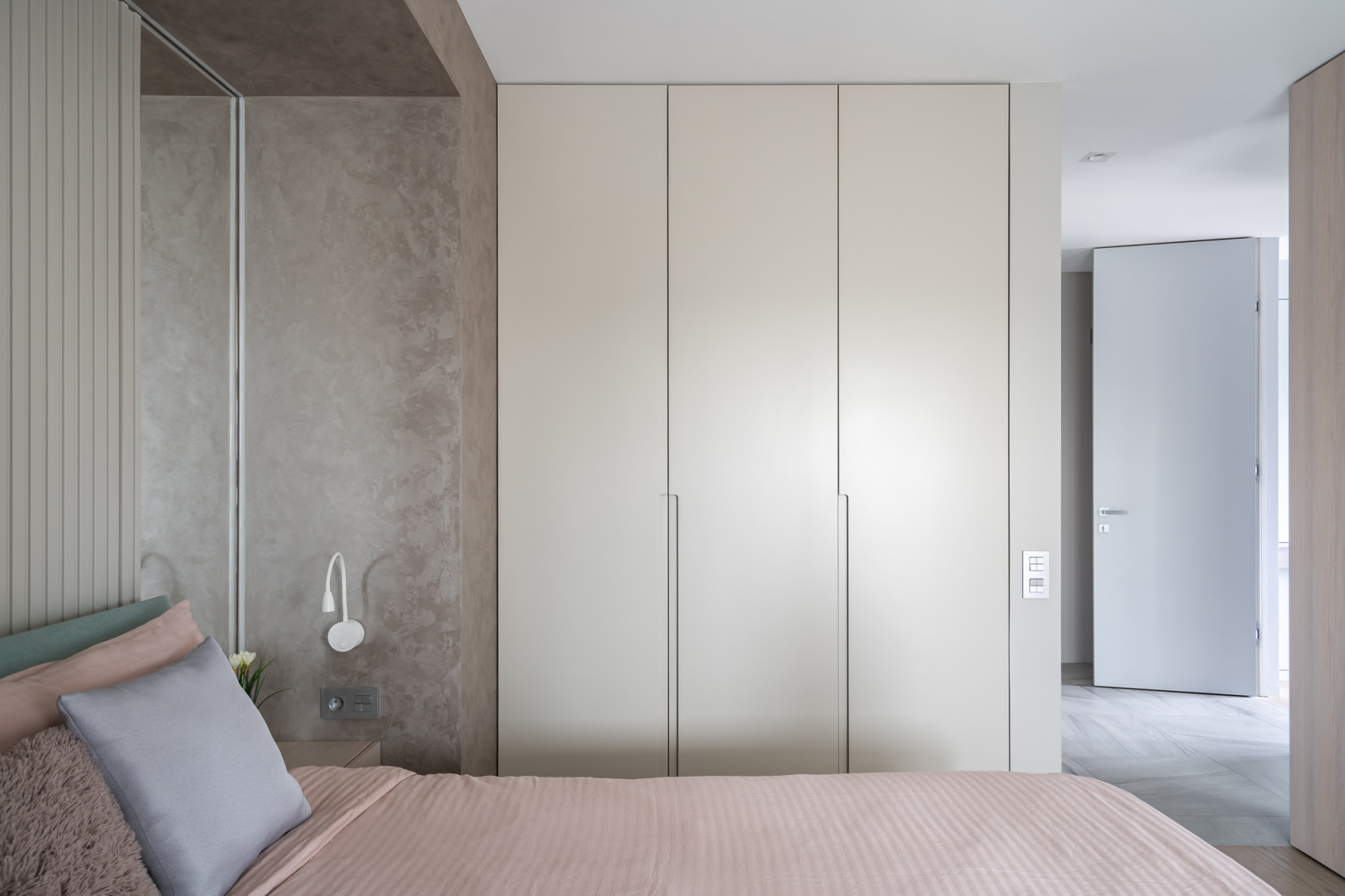 Современная квартира с двумя детскими