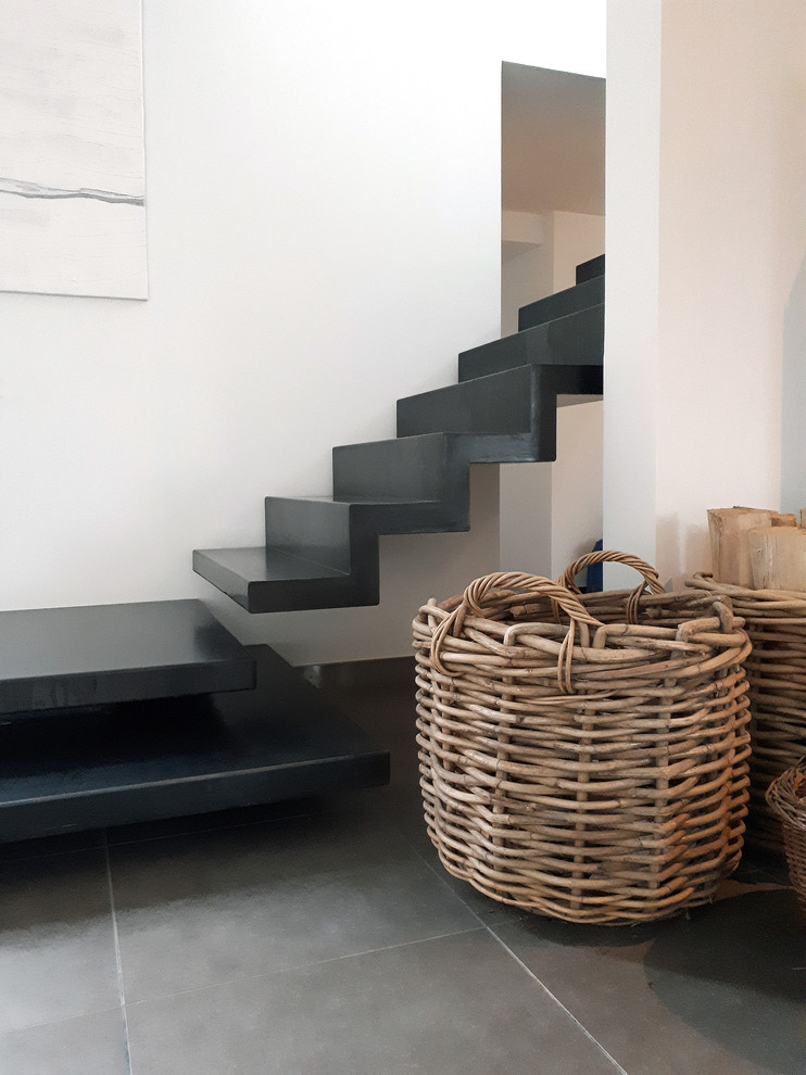 This is an example of a scandinavian staircase.