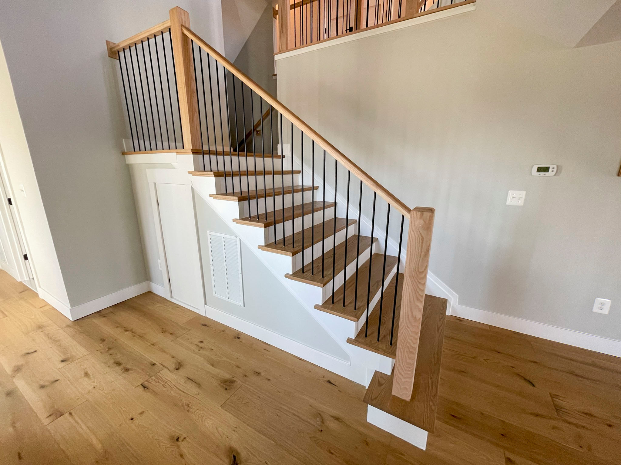 102_Straight-Freestanding Stairs/Landing in Barn Style Home, Leesburg VA 20175