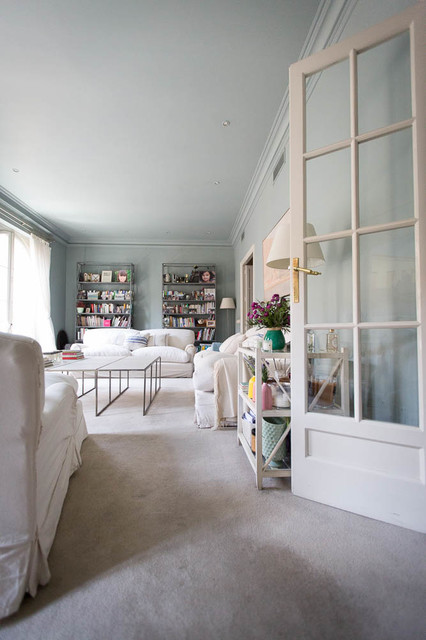 Inmobiliaria coastal-living-room