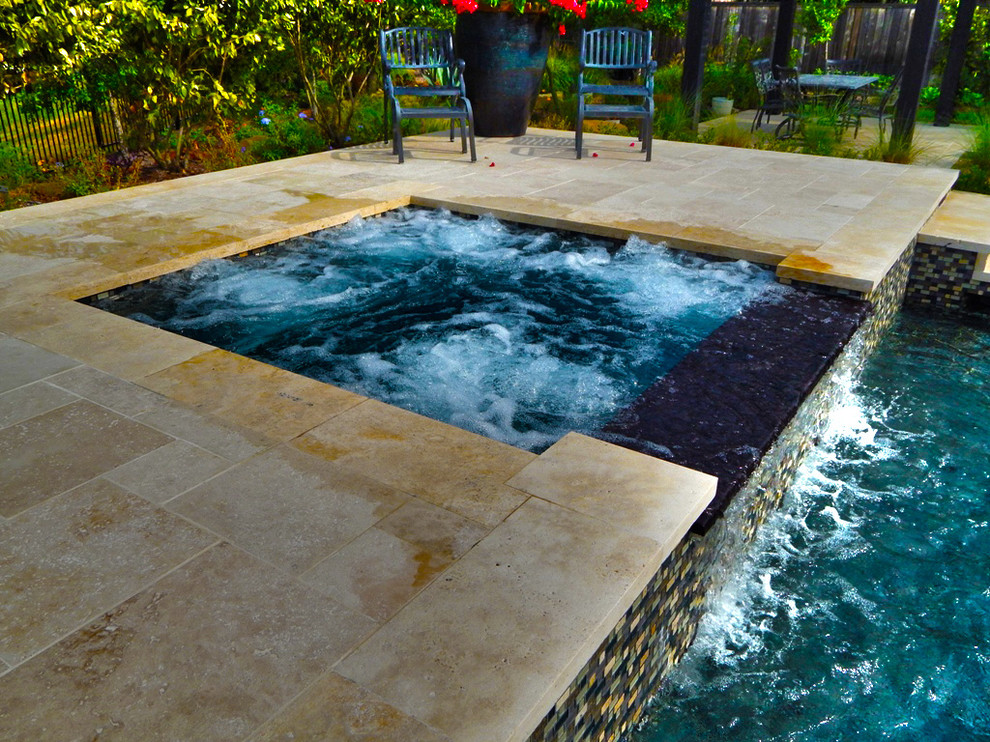 Example of a transitional pool design in Houston