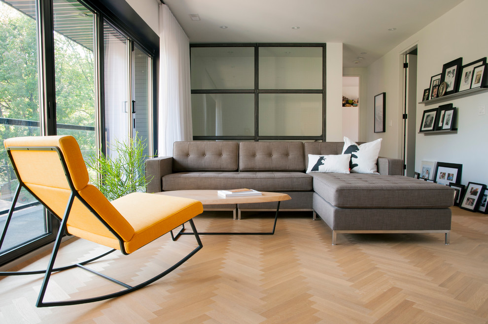 Photo of a modern living room in Atlanta.