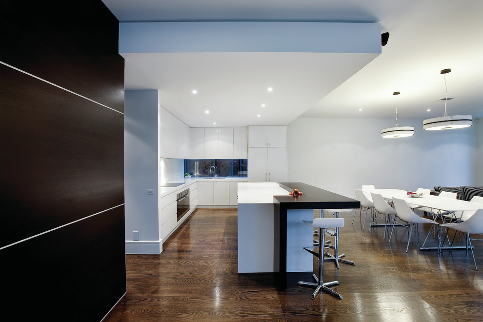 Inspiration for a contemporary kitchen in Melbourne.