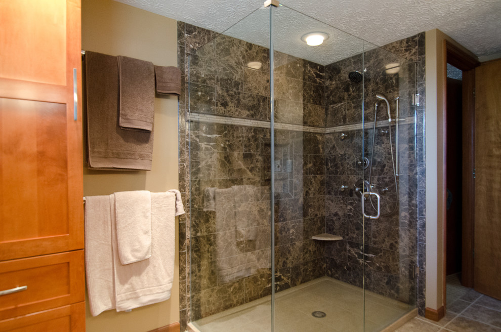Inspiration for a transitional bathroom remodel in Columbus