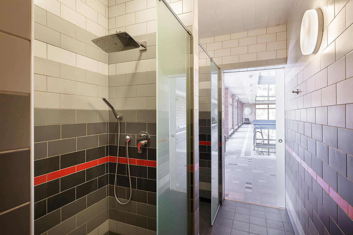 Загородный частный бассейн в поселке Медное озеро