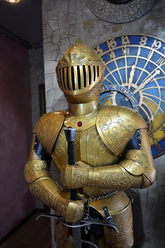 Интерьерные скульптуры рыцарей