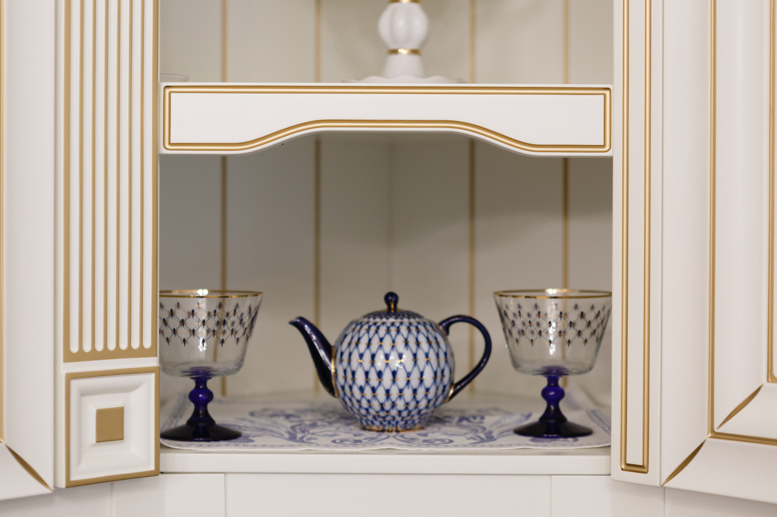 Дом с дворцовой роскошью.