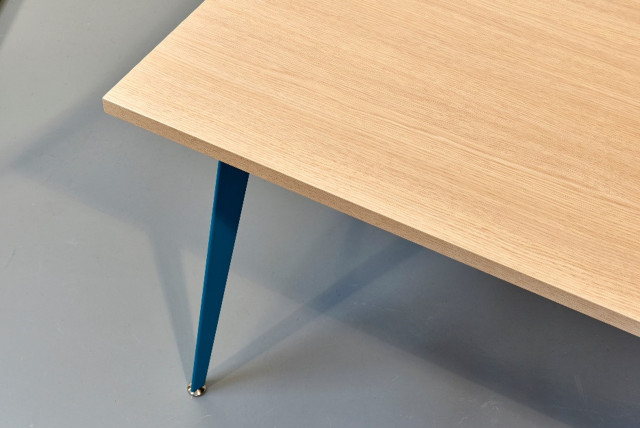 Collection V Frame contemporary-home-office