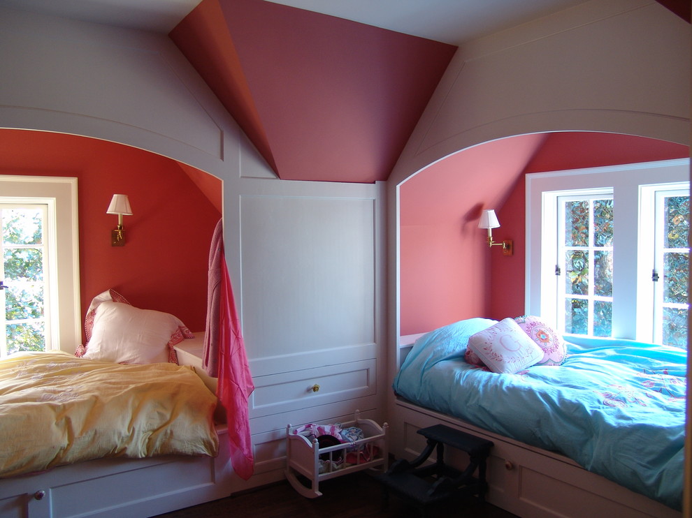 Photo of a traditional kids' bedroom for kids 4-10 years old and girls in Atlanta with pink walls.