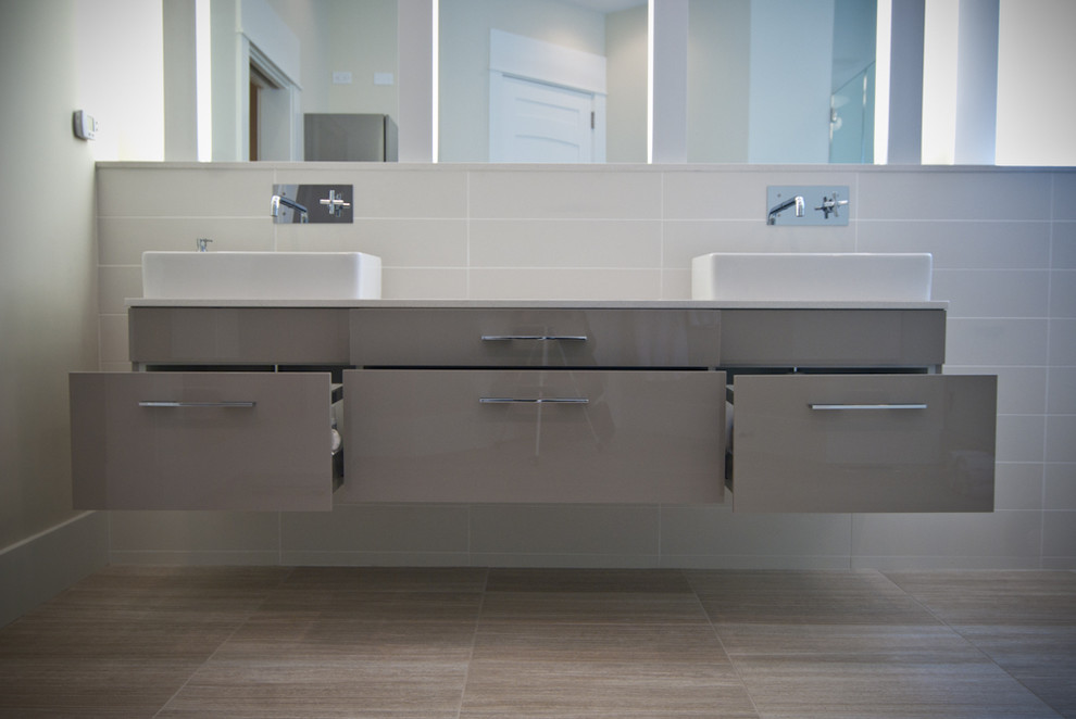 Photo of a contemporary bathroom in Grand Rapids with a vessel sink.
