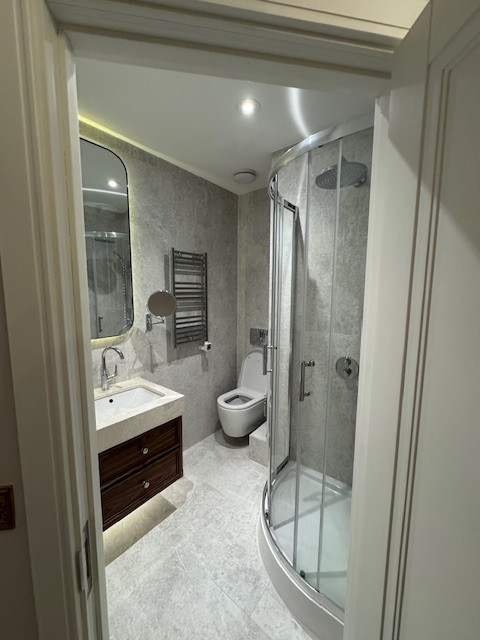 Full refurbishment works of high-end flat (x5 Bedrooms)at high street kensignton