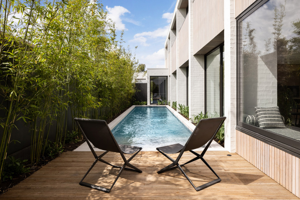 Design ideas for a contemporary pool in Melbourne.