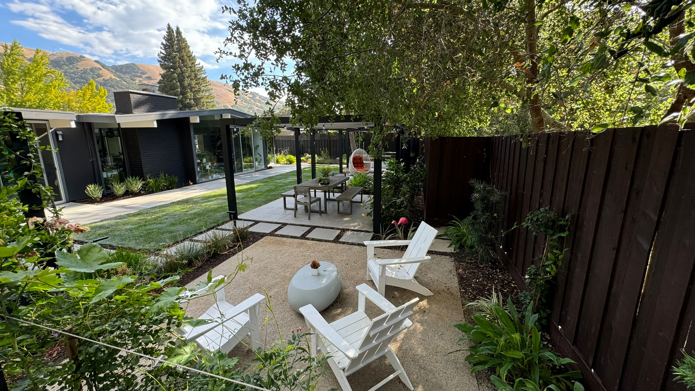 Contemporary Eichler Backyard Remodel
