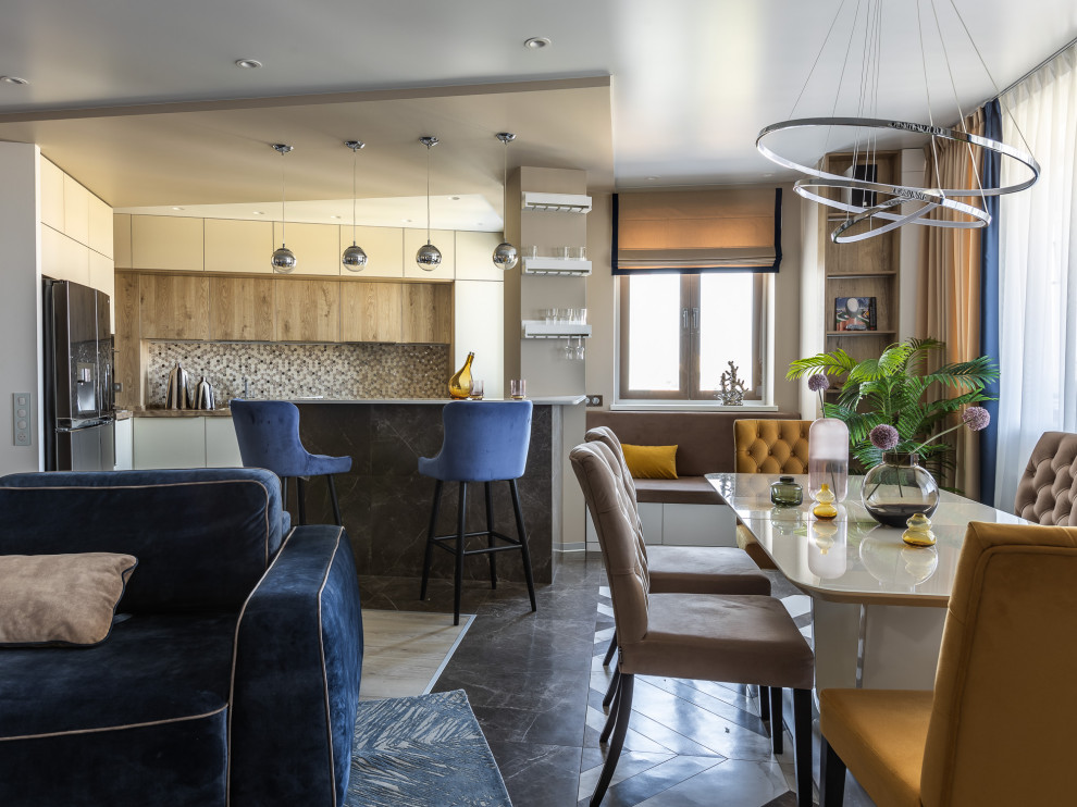 Яркая квартира в ЖК Победа