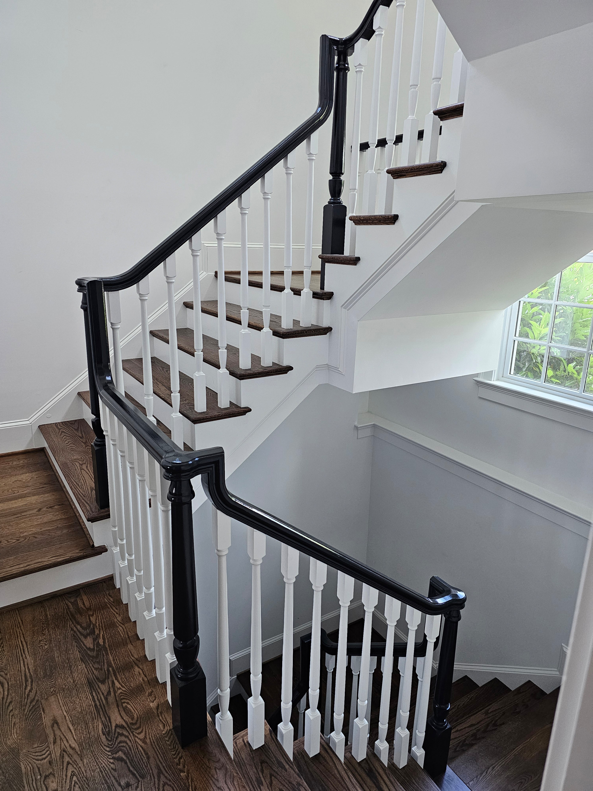 121_Elegant Floating Staircase, Chevy Chase, MD 20815