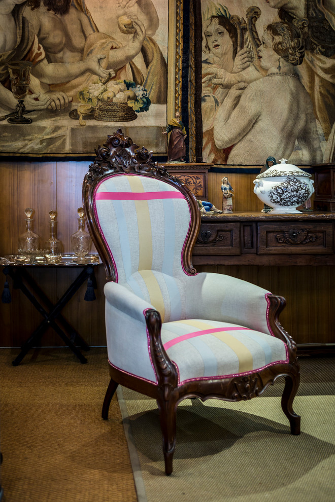 Design Furniture RESTYLING DI UNA POLTRONA LUIGI XVI