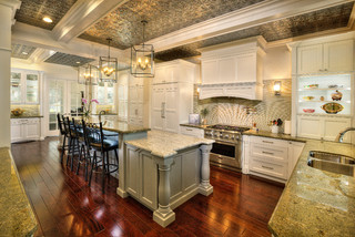 Lincoln Kitchen - Traditional - Kitchen - Sacramento - by Amanda Fossum ...