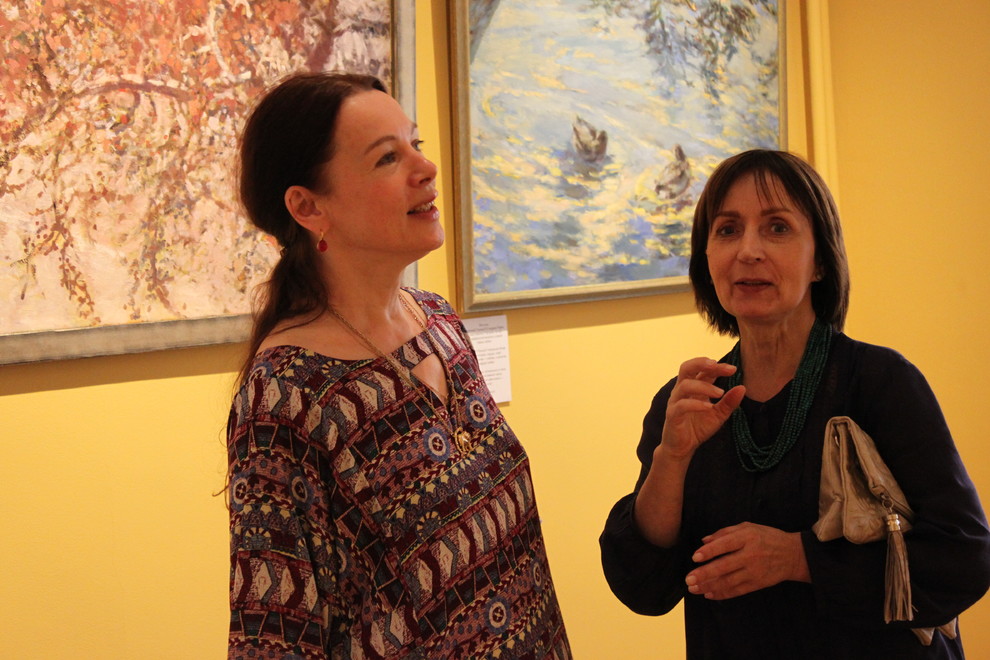 Выставка живописи "Подари мне сад ..."