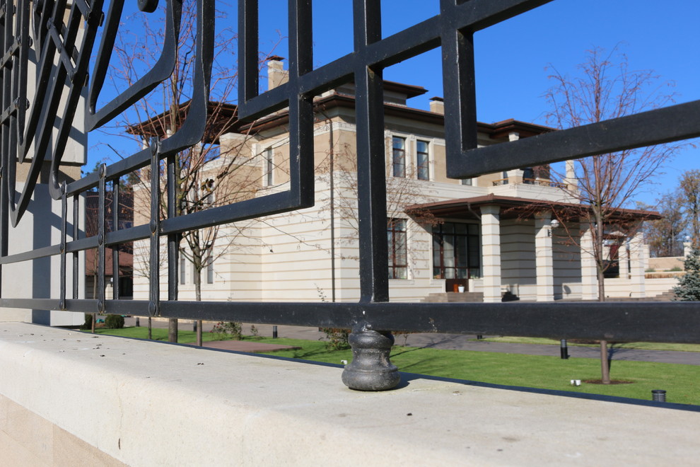 Усадьба с комплексом построек