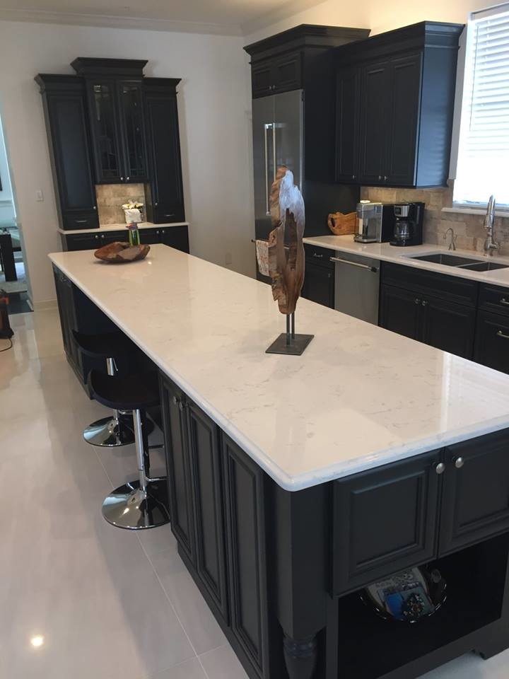 Inspiration for a transitional kitchen remodel in Orlando