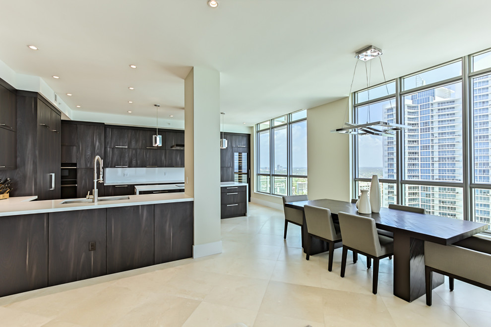 Inspiration for a transitional home design remodel in Miami