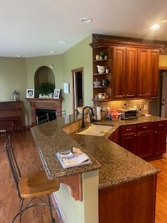 Kitchen - transitional kitchen idea