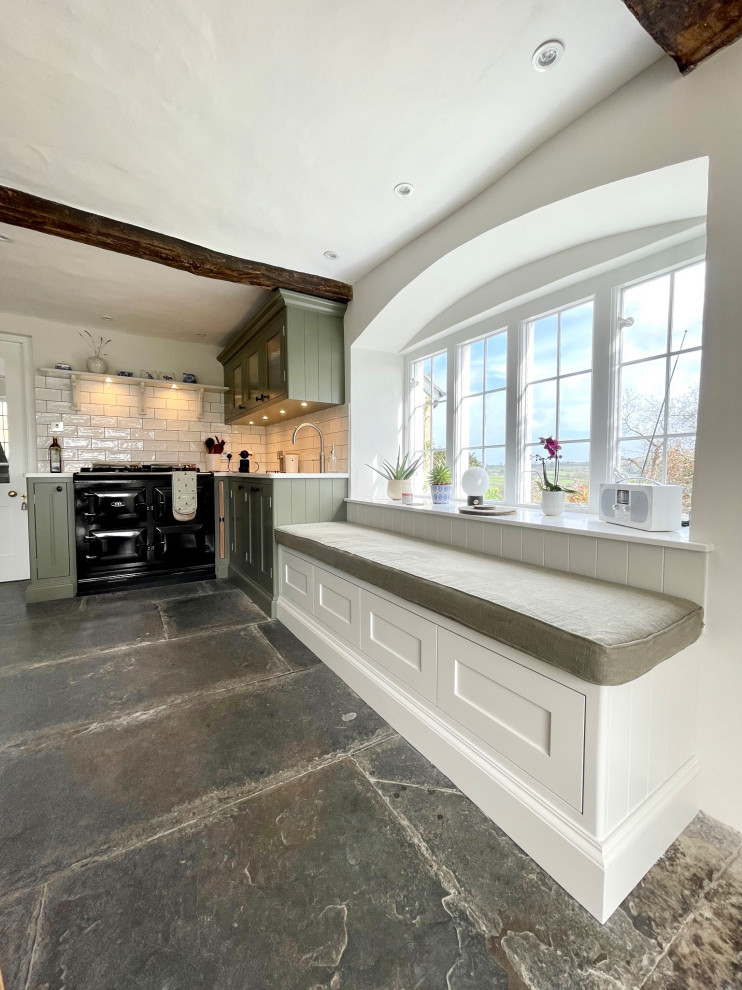 Traditional Shaker Kitchen
