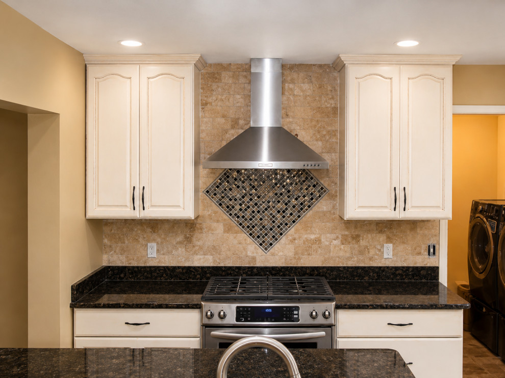 Vandercook - Lake House Renovation, Kitchen, Dining/Family Room & Master Bath