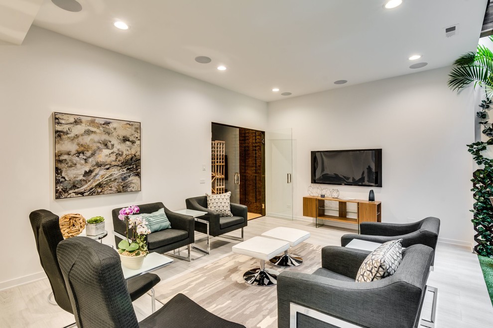 Inspiration for a transitional home design remodel in Chicago
